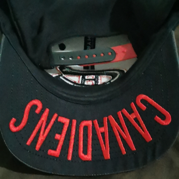 Hat - Picture 3 of 4